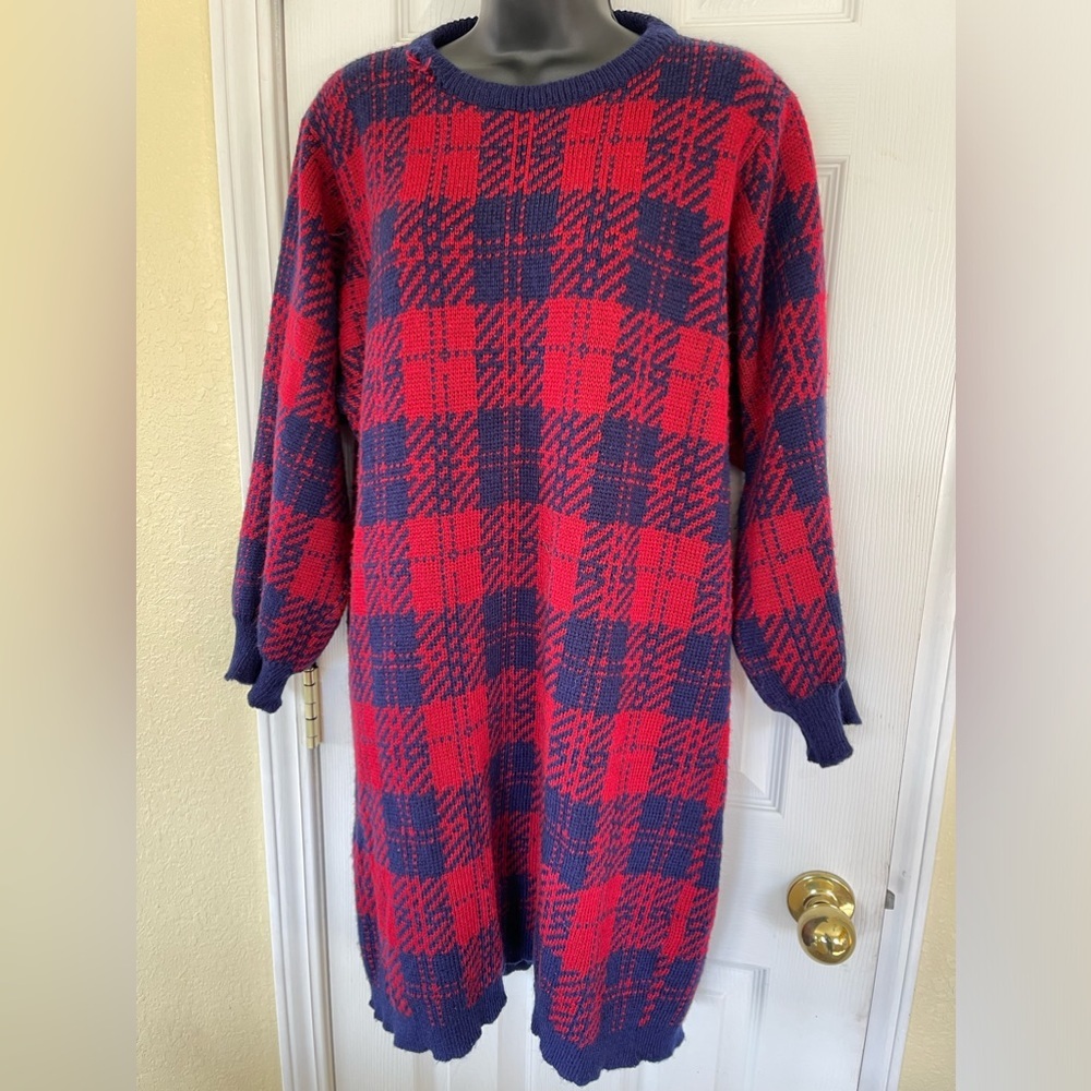 Please bundle! 80s Vintage, Sweater Dress.  Size M